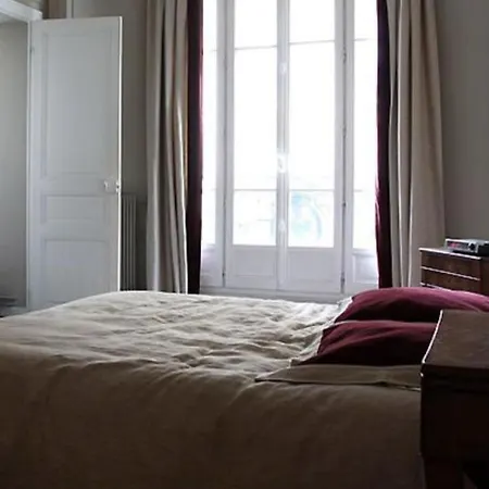 Champs-elysees & George V 公寓式酒店 4*